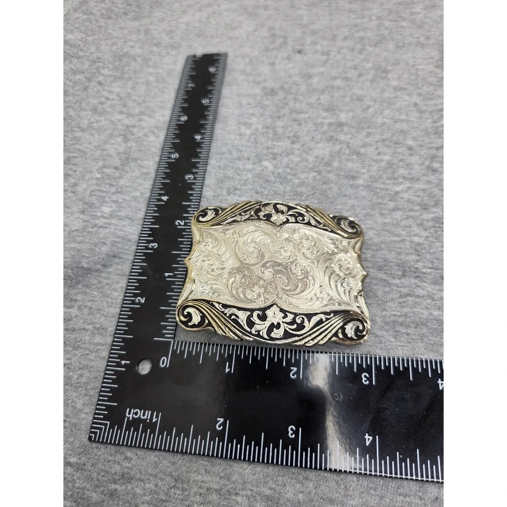 Lot 2 Womens Vintage Montana Silversmiths Belt Buckle and Matching Silver Cuff